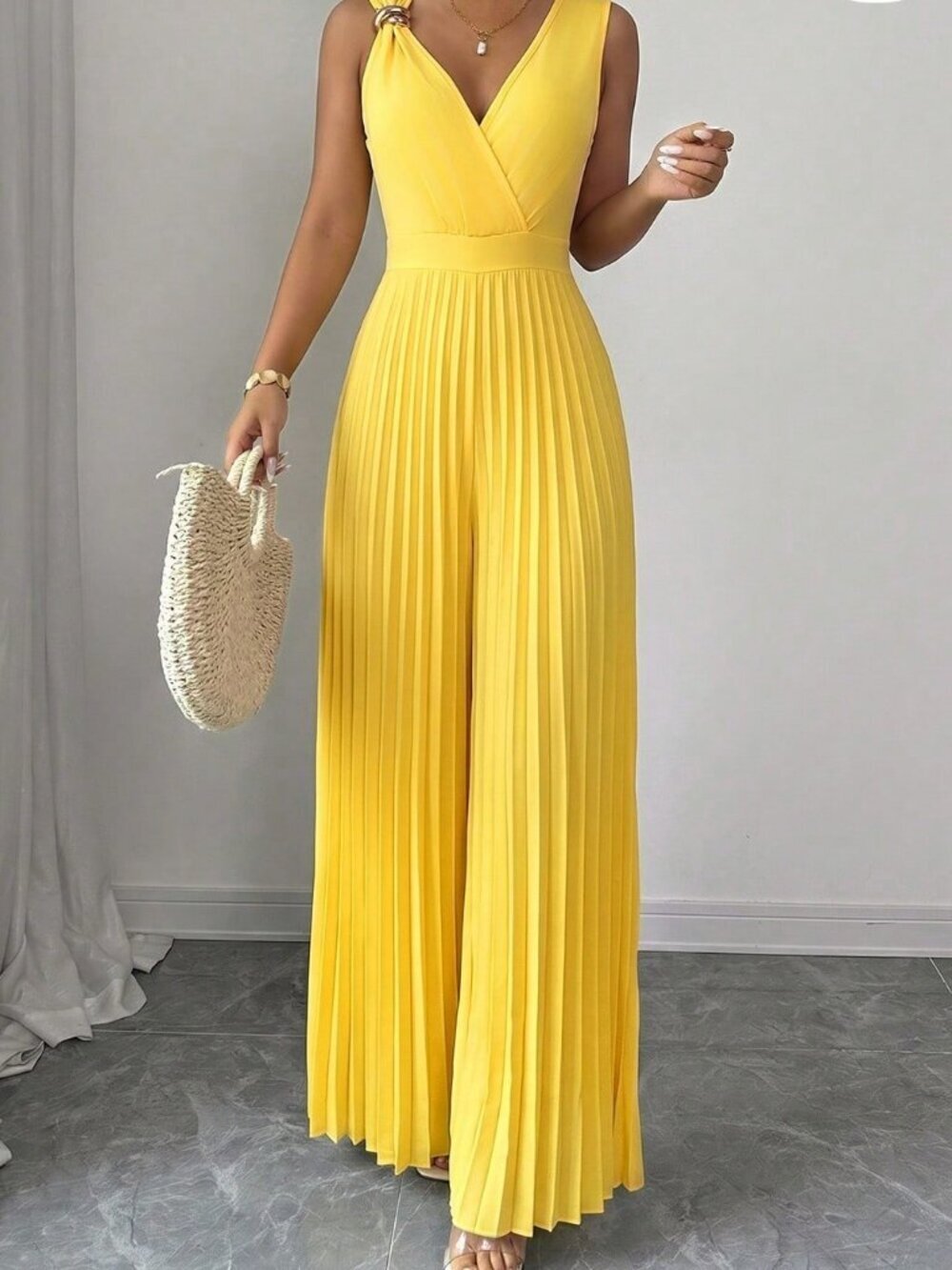 Yellow Casual Women's Elegant V-Neck Sleeveless Metal Buckle Pleated Jumpsuit